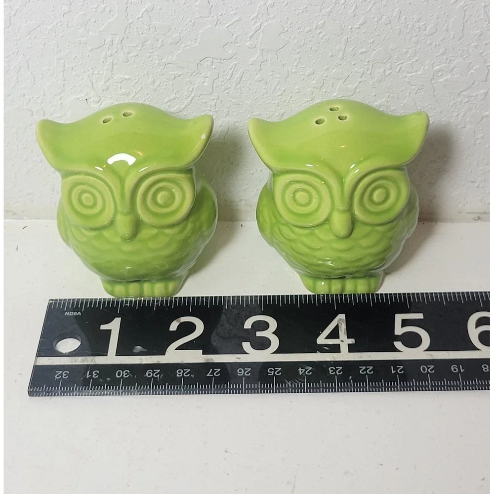 Vintage Ceramic Owl Salt and Pepper Shakers Pair Lemongrass-green MCM - Read